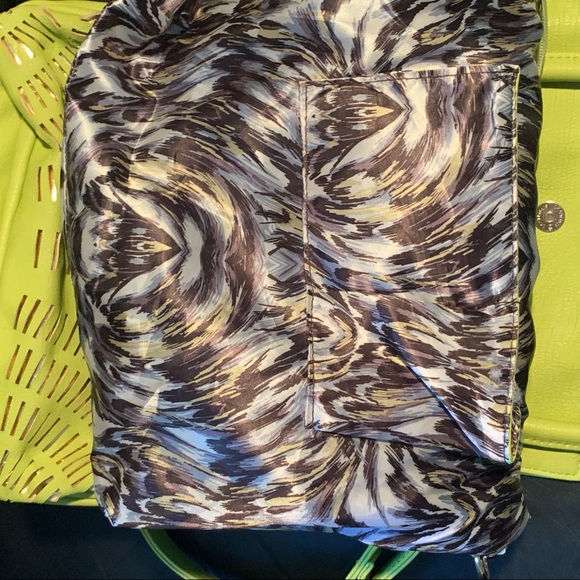 💚 “Handbag Republic" lime green & gold NWOT - Picture 5 of 8